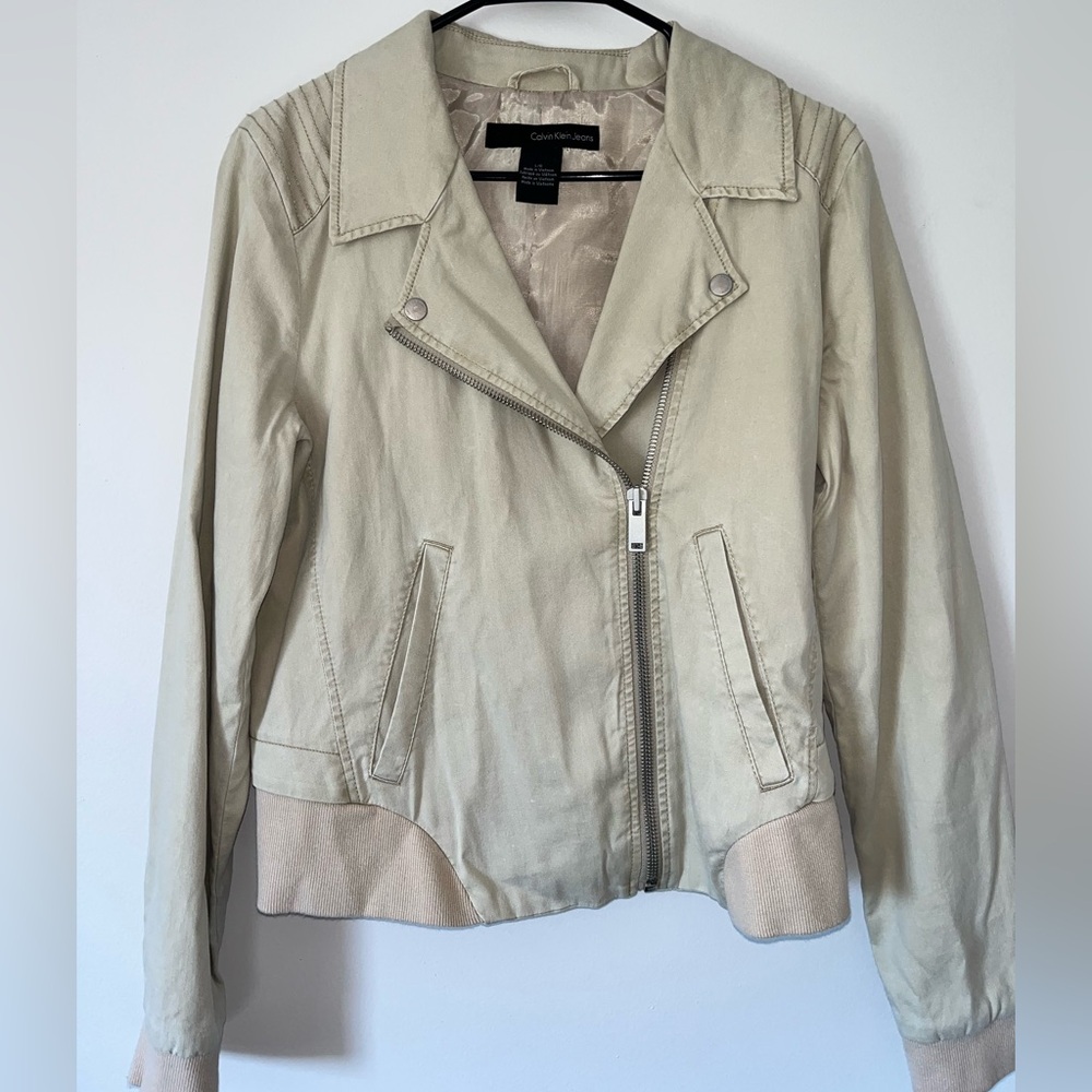 Calvin Klein Cream Leather Jacket with Lapel Collars
